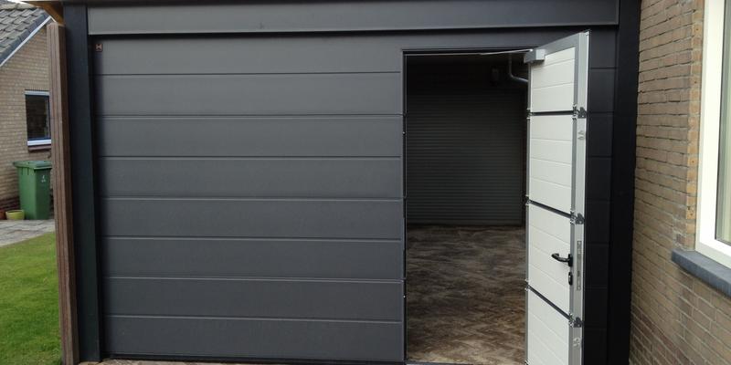 sectionaal garagedeur met loopdeur